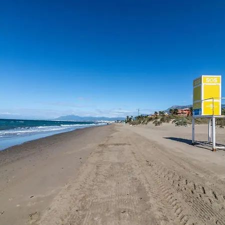 Monteros 度假居 *