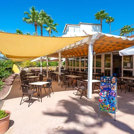 度假居 Monteros 马尔韦利亚