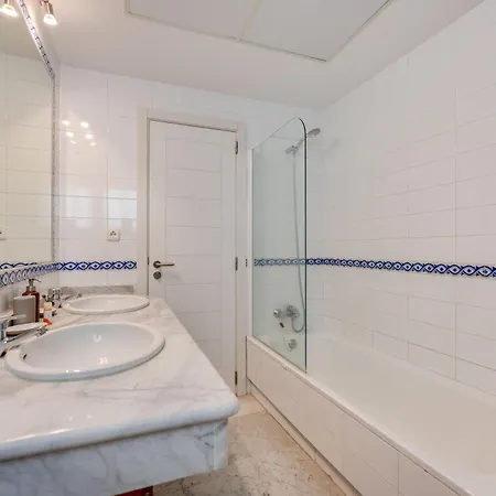 Monteros 马尔韦利亚