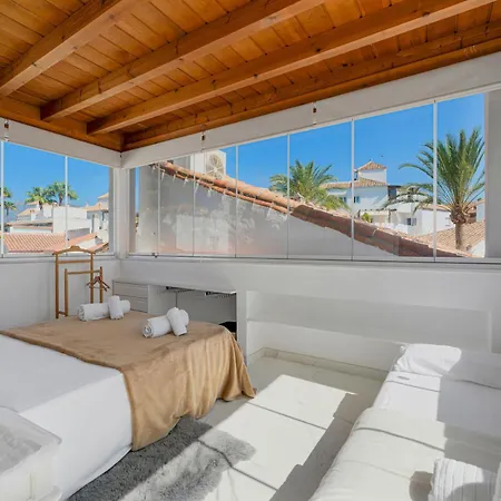 度假居 Monteros 马尔韦利亚